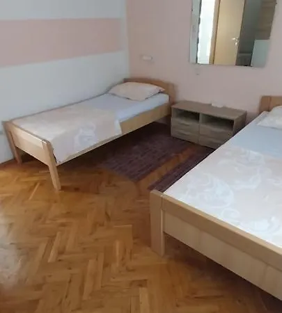 Kuca Za Odmor Varos Holiday home Vrlika