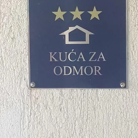 Kuca Za Odmor Varos